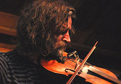 Angus Grant, Shooglenifty